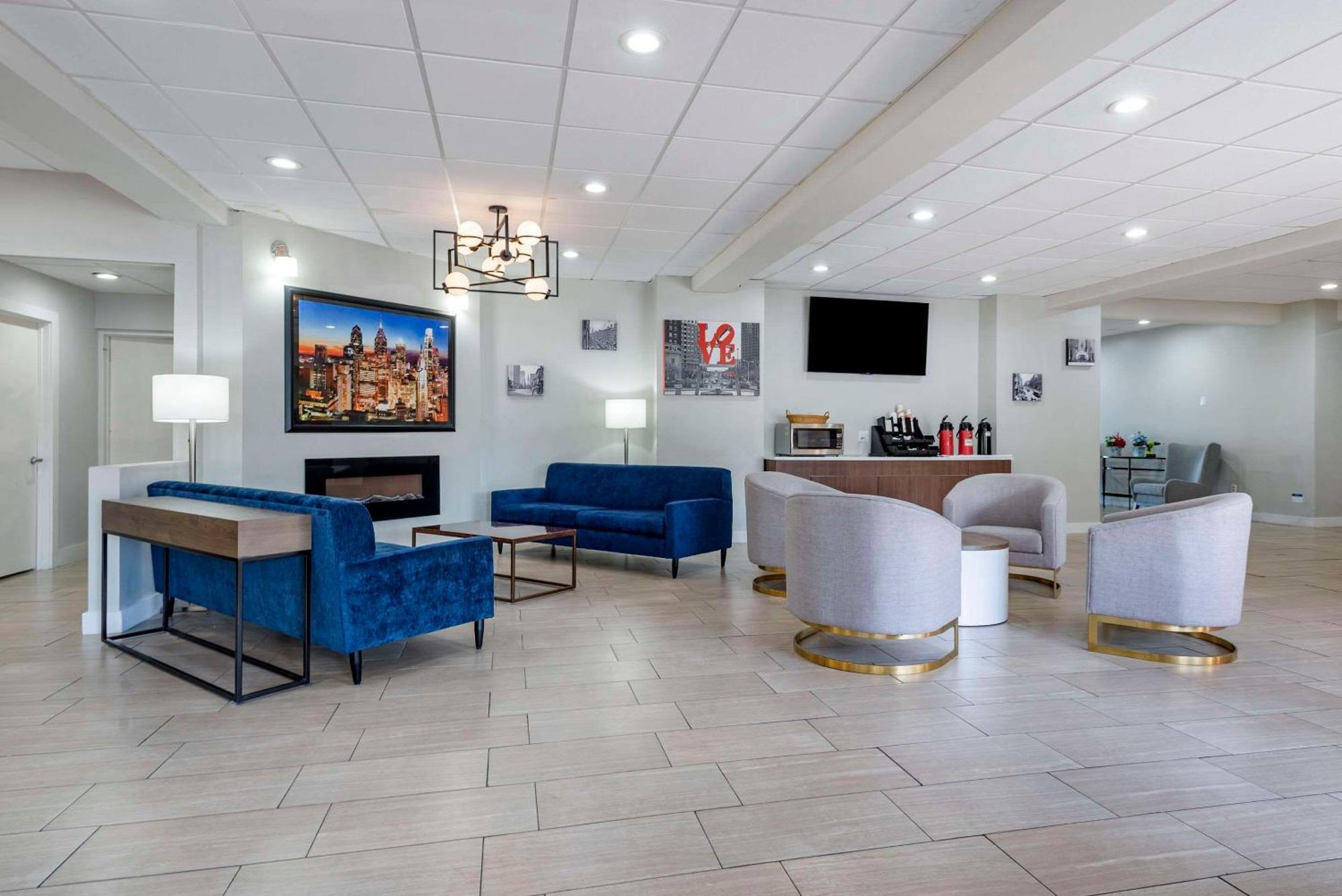 Comfort Inn Philadelphia International Airport West Chester Exterior photo